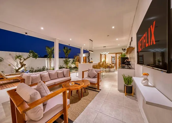 Promo Chic And Comfy 3bd Pererenan With Pool Villa Canggu (Bali)